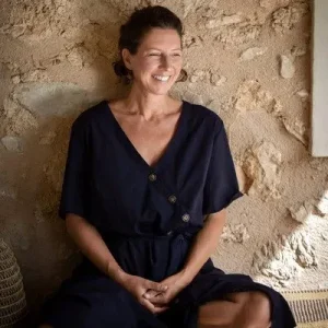 marianne de kuyper studio20 yoga coach profile photo 300x300